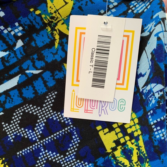 NWT LuLaRoe Classic T - size L - Picture 2 of 3